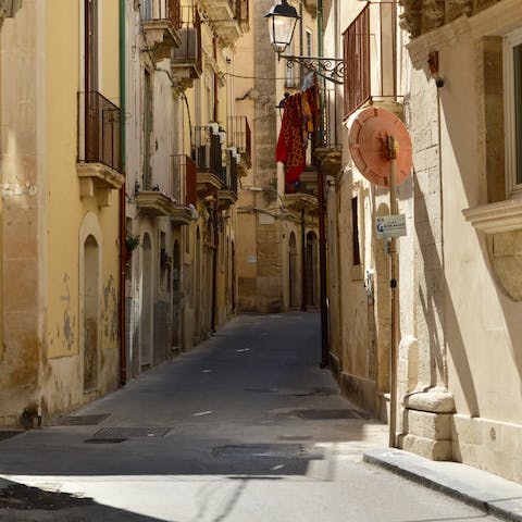 Explore the surrounding streets of Catania, right on your doorstep