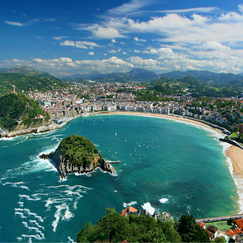 Walk ten minutes to the iconic La Concha Beach