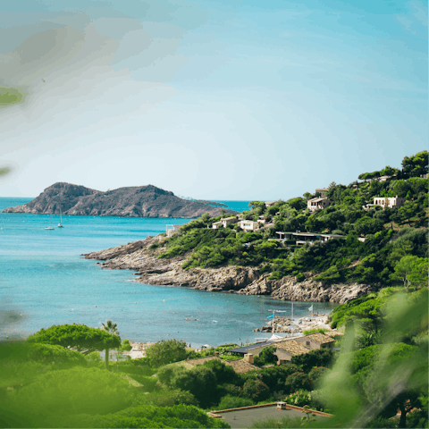 Explore the scenic coastal paths around the Côte d'Azur