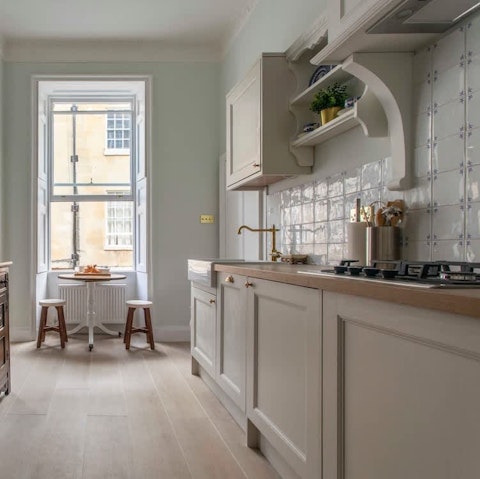 Create home-cooked dishes in comfort