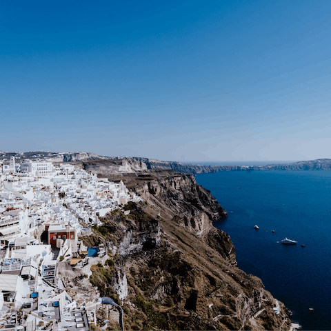 Spend time in beautiful Thera, 5km from your villa