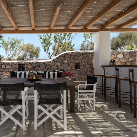 Look forward to al fresco meals on the covered terrace