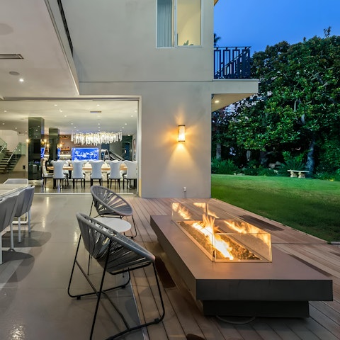 Find the perfect spot for evening drinks by the fire-pit