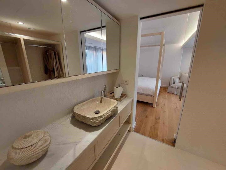 Bathroom photo