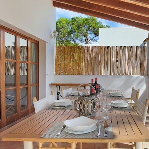 Share memorable meals on the terrace