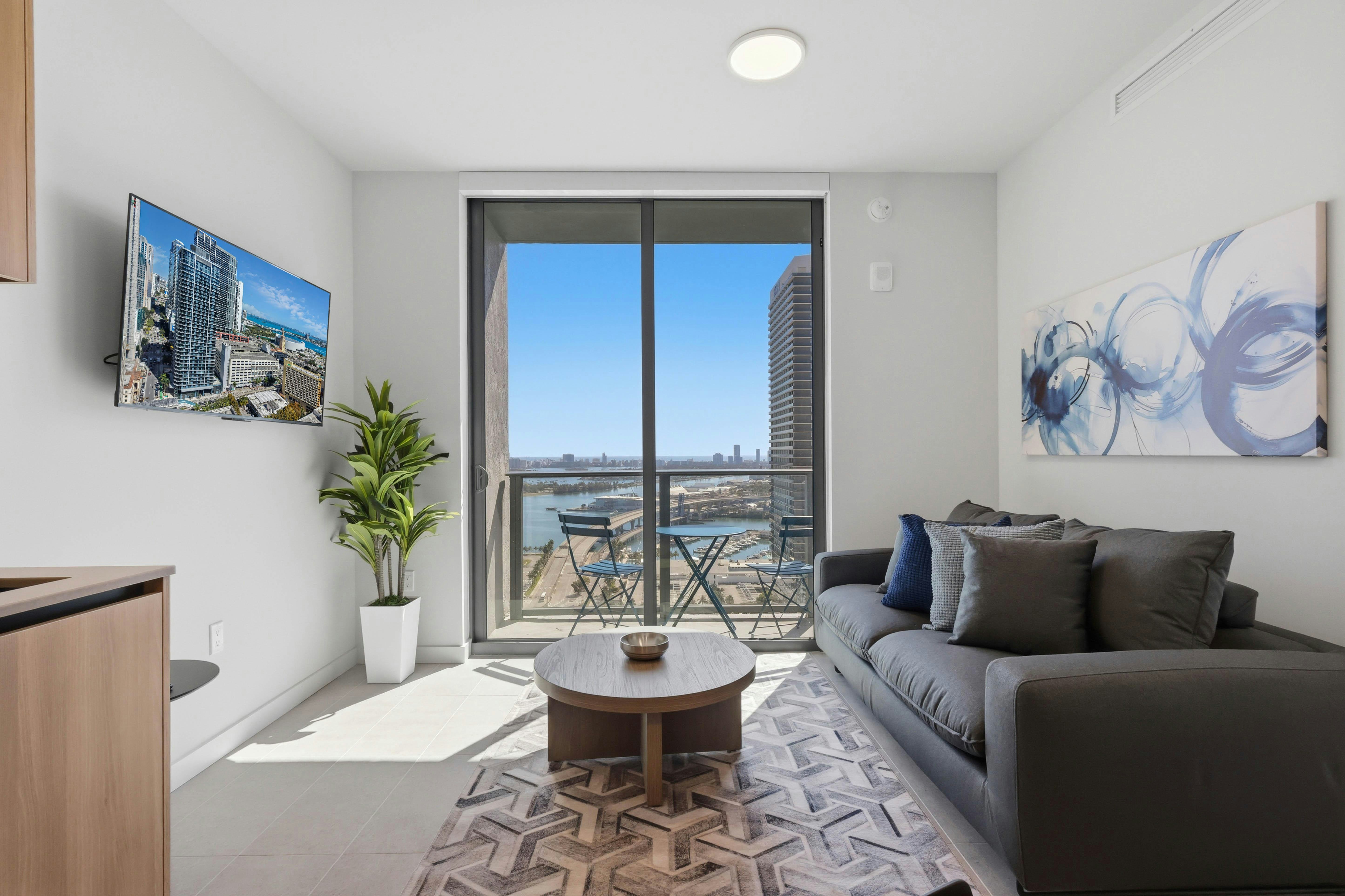 Bayfront Real