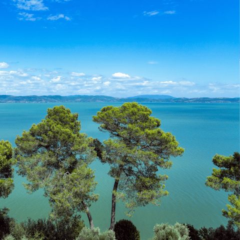 Stay a forty-minute drive from scenic Lake Trasimeno