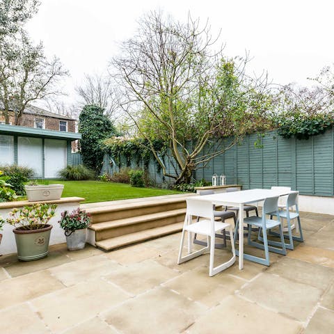 Enjoy summer evenings in the garden – it's a perfect space for entertaining