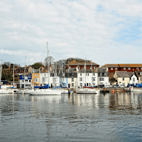 Enjoy refreshing strolls along Weymouth Harbour