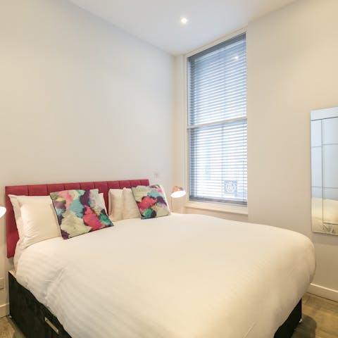 Wake up in the comfortable bedroom feeling rested and ready for another day of London sighseeing