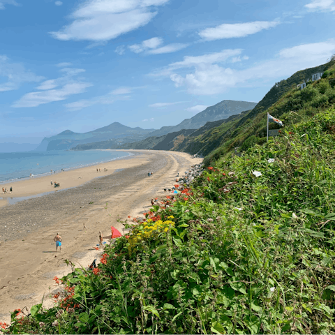 Explore the beautiful Llyn Peninsula and the nearby Pwllheli beach