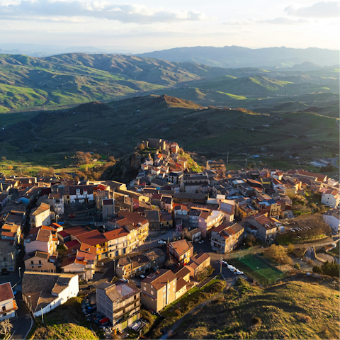 Explore hiking trails and hilltop towns in Nebrodi National Park