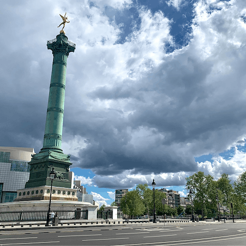 Stay in the 12th arrondissement of Paris, just a fifteen-minute stroll to Bastille with a wealth of shops, cafe's, bars and restaurants