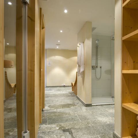 Relax your aching muscles in the sauna, steam room and spa