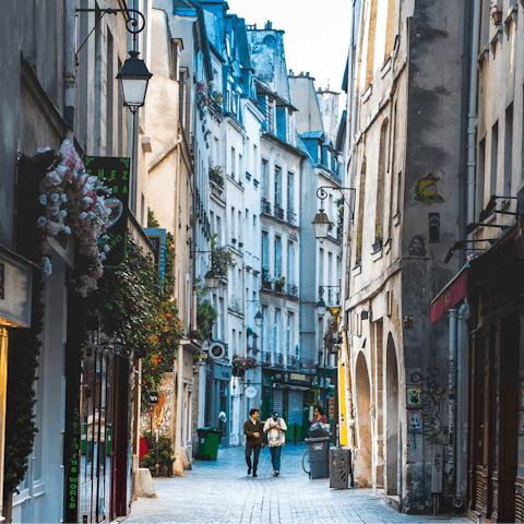 Discover the romance of Le Marais on your doorstep