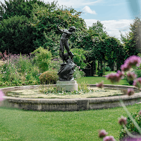 Have a stroll around Regent's Park, just over a twenty-minute walk from this home