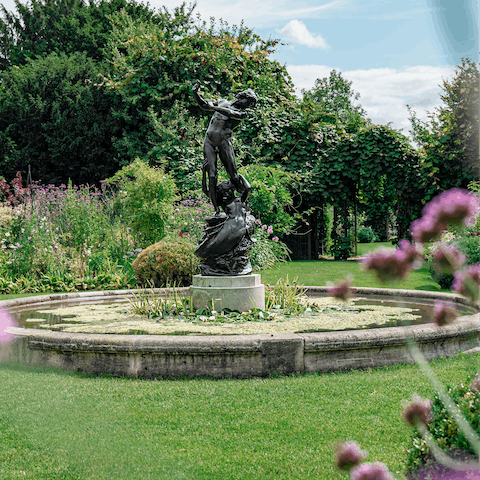 Have a stroll around Regent's Park, just over a twenty-minute walk from this home