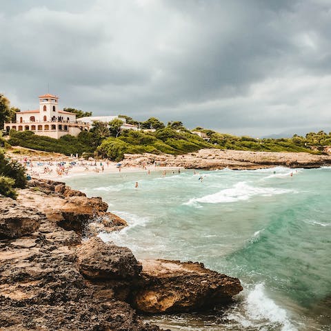 Spend your time relaxing on Alcúdia's beautiful hidden beaches nearby