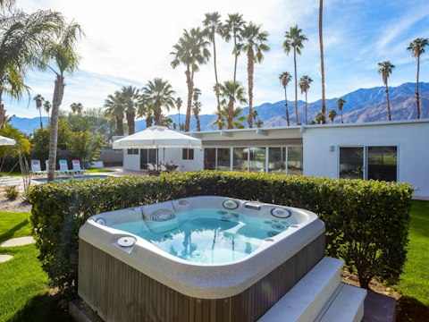 Unwind in the hot tub with the San Jacinto Mountains ahead of you