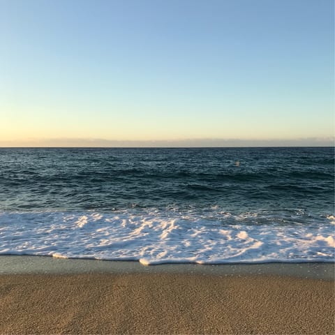 Take the short drive down to Playa Nueva Andalucia and enjoy the golden sands and welcoming sunshine