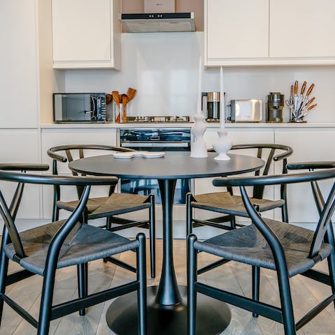 Gather around the dining table to debrief on the day with a cup of tea
