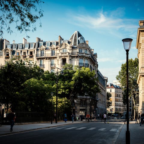 Stay in a lively area filled with shops and eateries