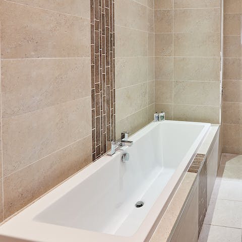 Treat yourself to a long soak in the tub after a busy day exploring the coast