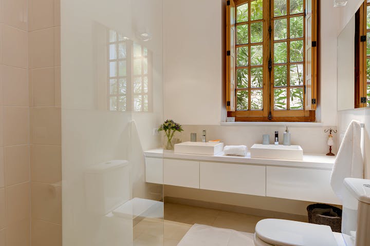 Bathroom photo