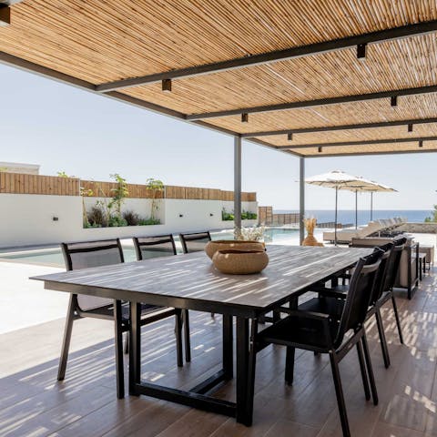 Enjoy alfresco meals under the pergola