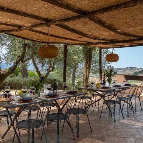 Light the barbecue and gather for delicious Italian meals