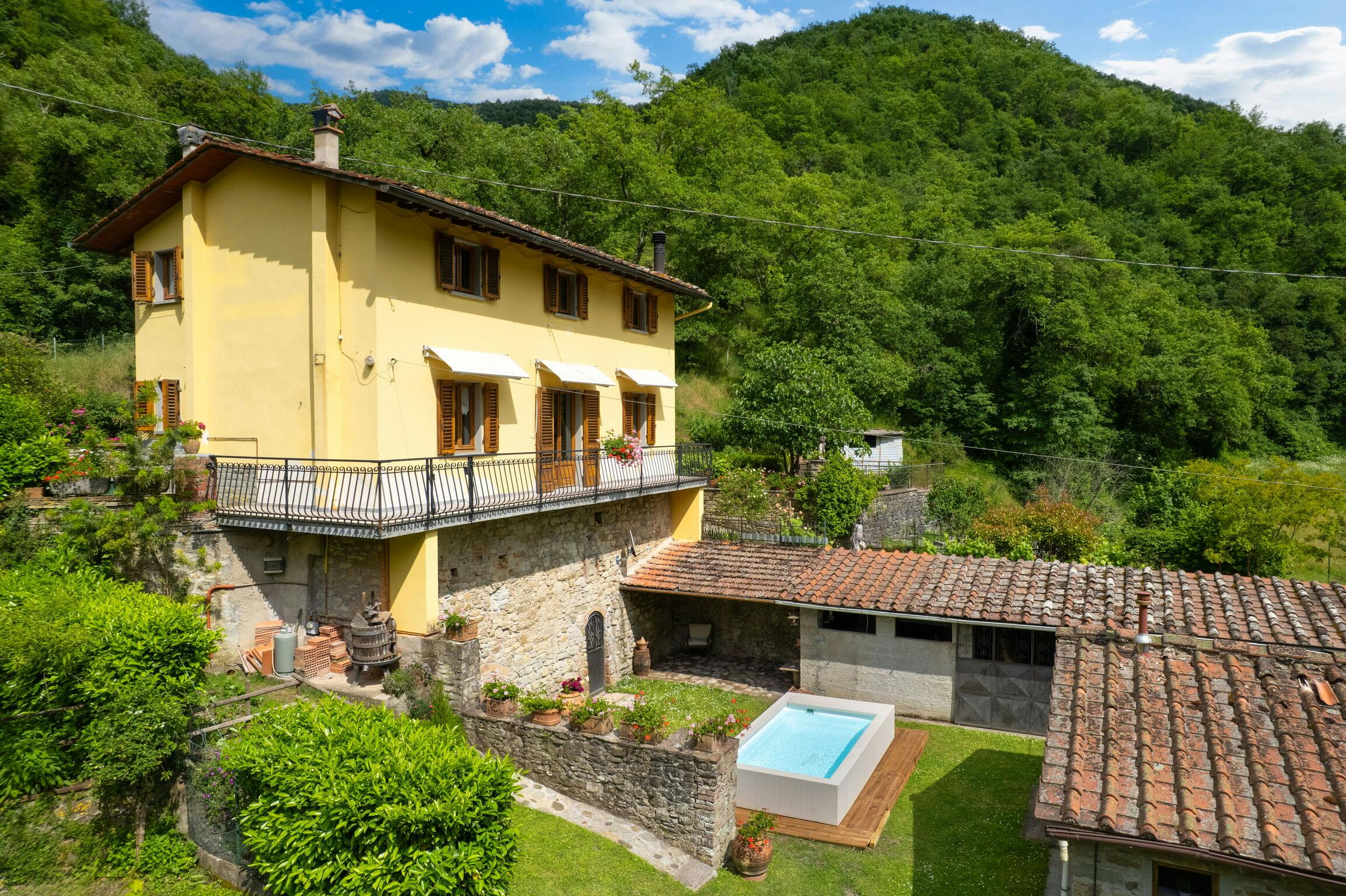 Country Garden Villa