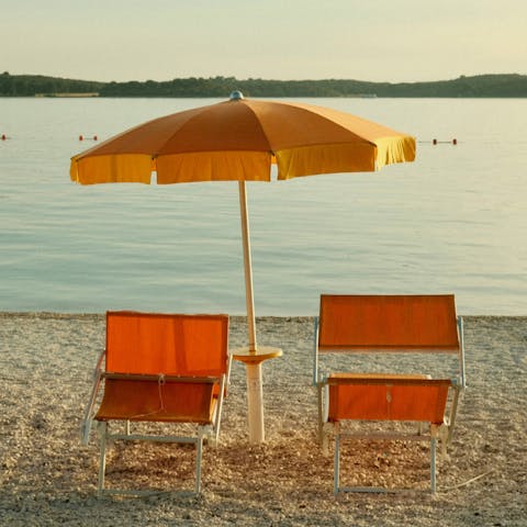 Spend a day on Fazana Beach, only a twenty-minute drive away