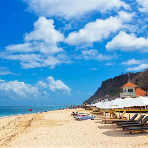 Spend a day on Dreamland Beach, located nearby
