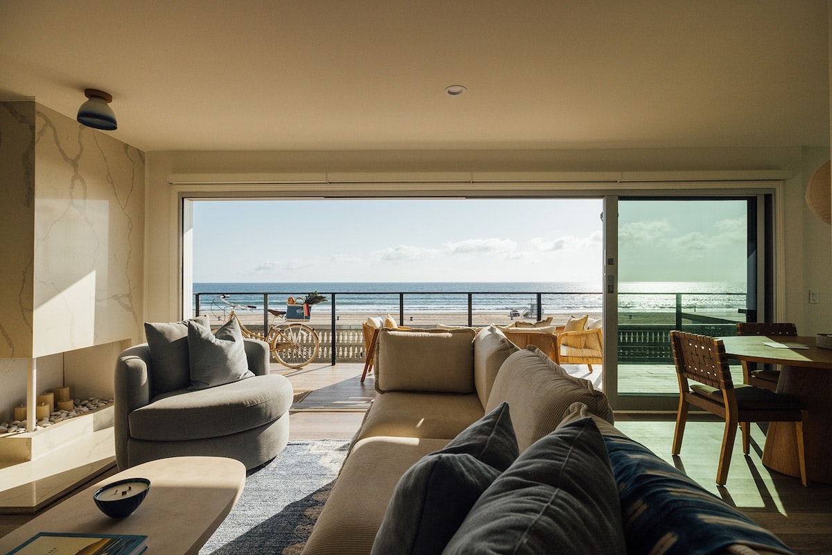 The Pacific Set