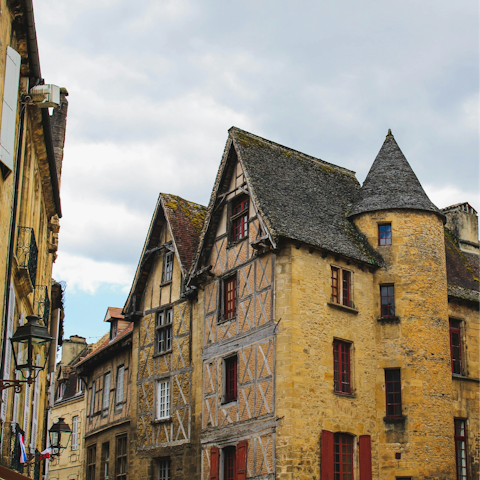 Explore the medieval town of Sarlat, ten-minutes away by car