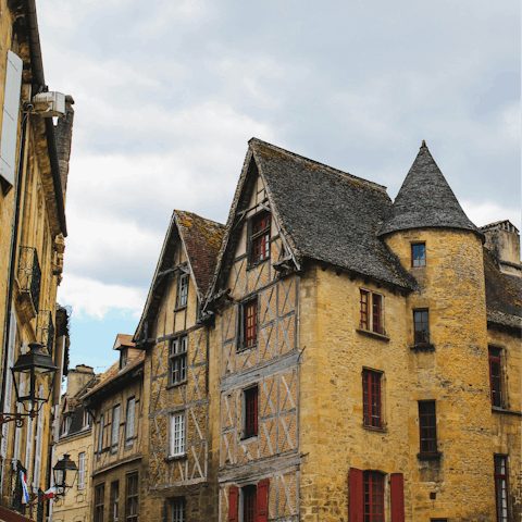 Explore the medieval town of Sarlat, ten-minutes away by car
