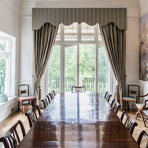 Serve up a banquet dining experience for all the family