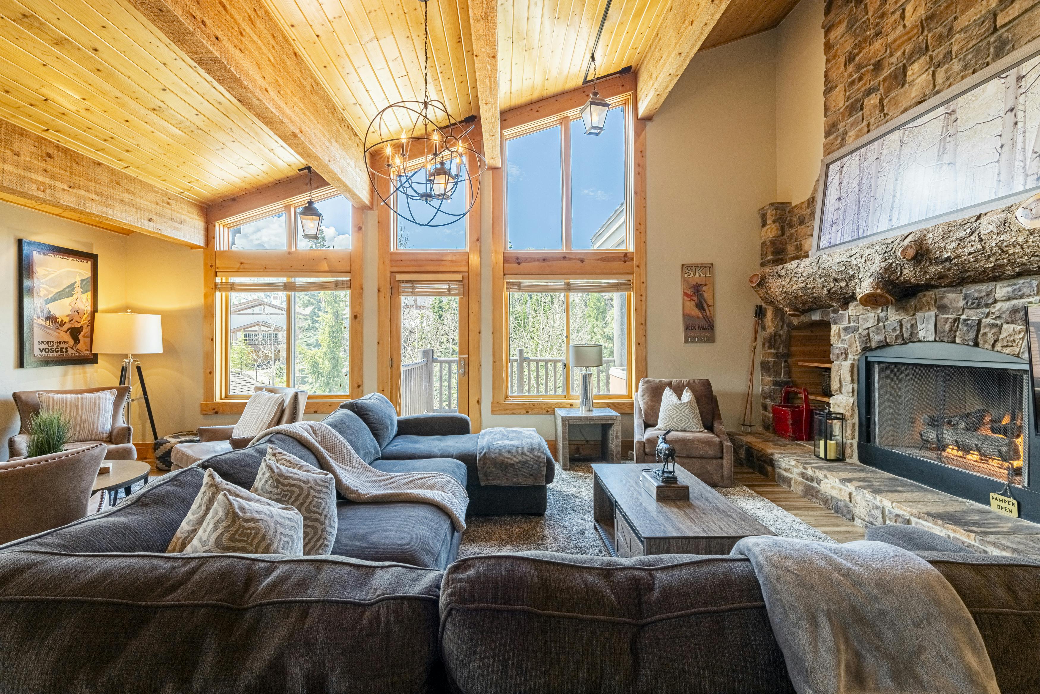 Mountain Lodge Escape