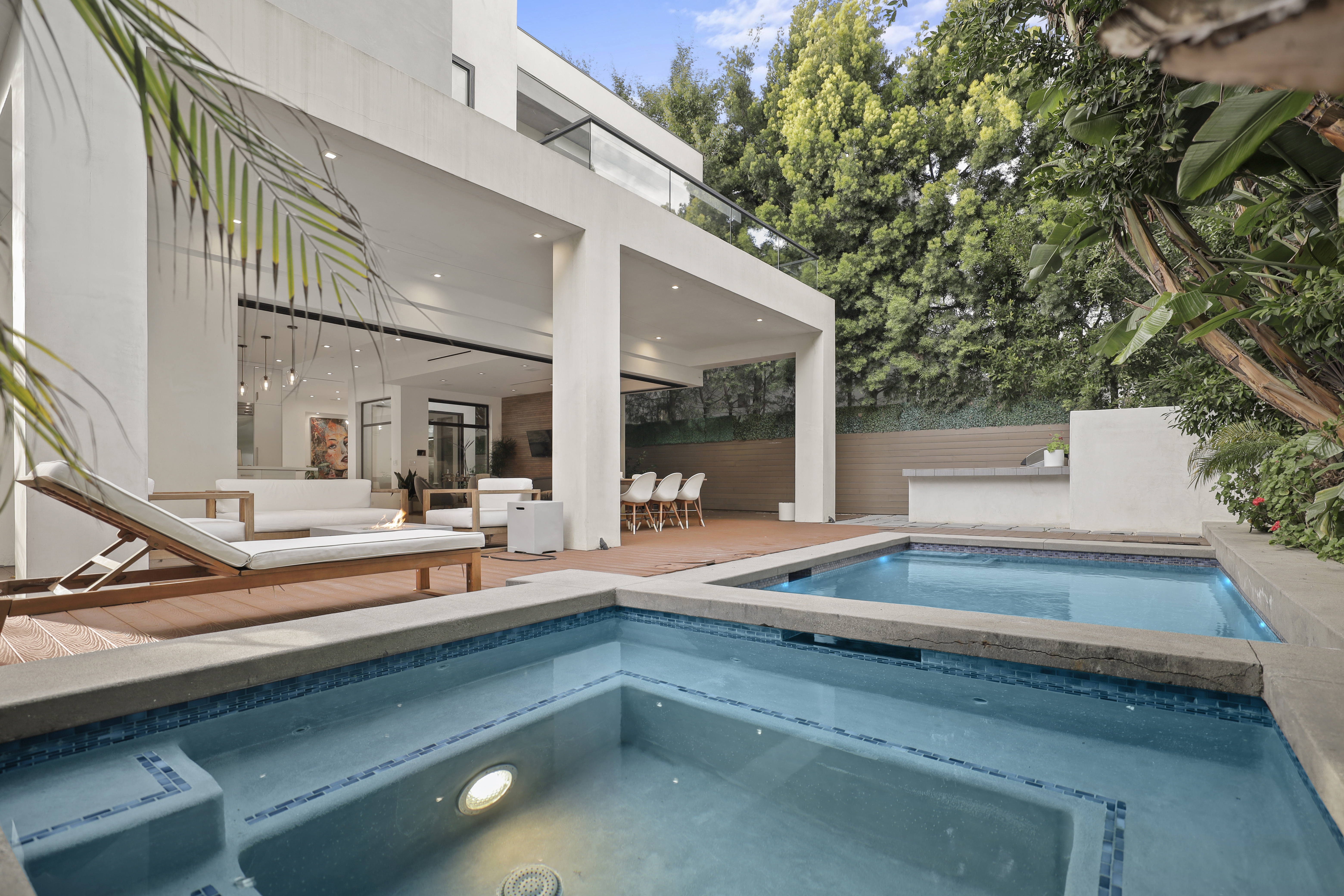 Welcome To Hollywood