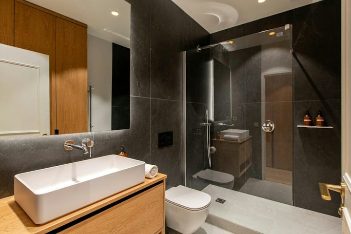 Bathroom photo