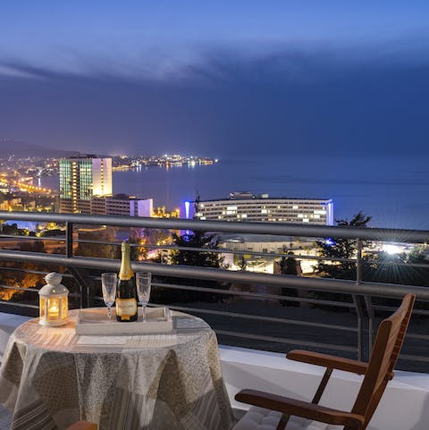 Serve some aperitifs on the terrace