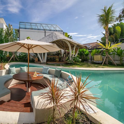 Dine alfresco by the private pool
