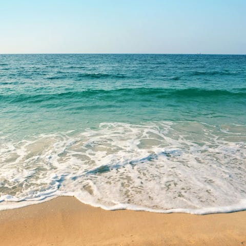 Drive to the beach in fifteen minutes