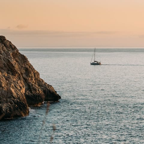 Wind your way along Mallorca's beautiful coastline from this home in Porto Colom