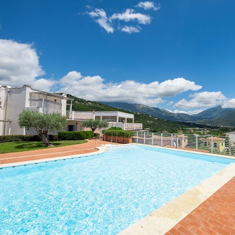 Spend warm afternoons floating about in the communal pool
