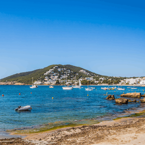 Head for the pretty coastal resort of Santa Eulalia – fifteen minutes by car