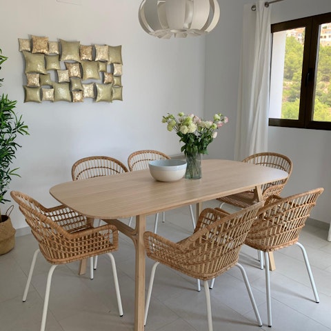 Dine in style – this villa is classic and stylish