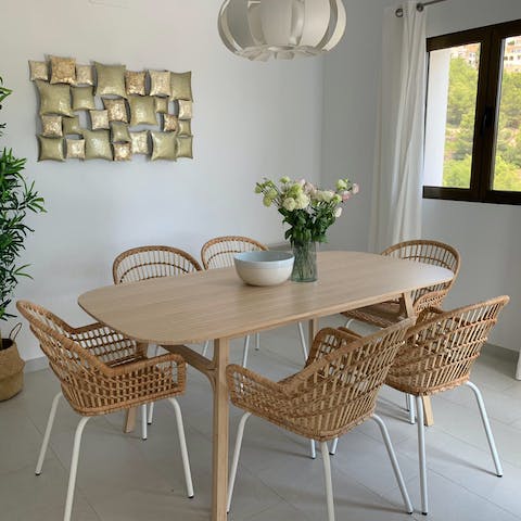 Dine in style – this villa is classic and stylish