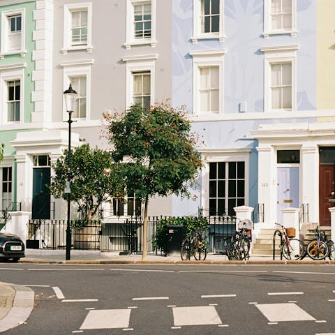 Be inspired while exploring the colourful streets of Notting Hill