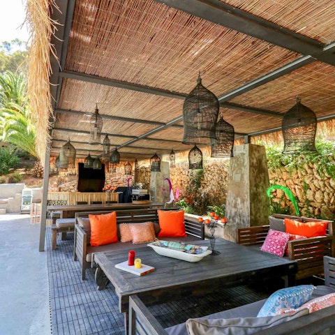 Fire up the barbecue underneath the covered terrace and serve up some grilled goodness